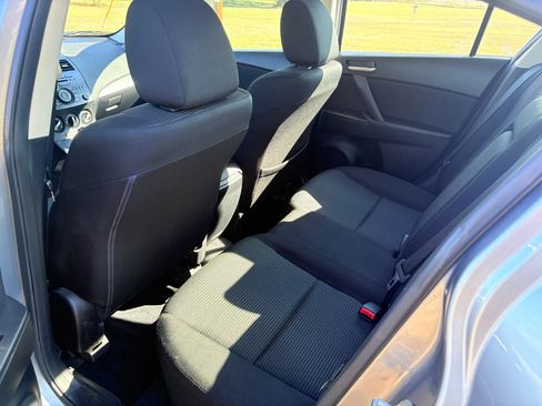 Used 2012 MAZDA MAZDA3 i Touring image 47