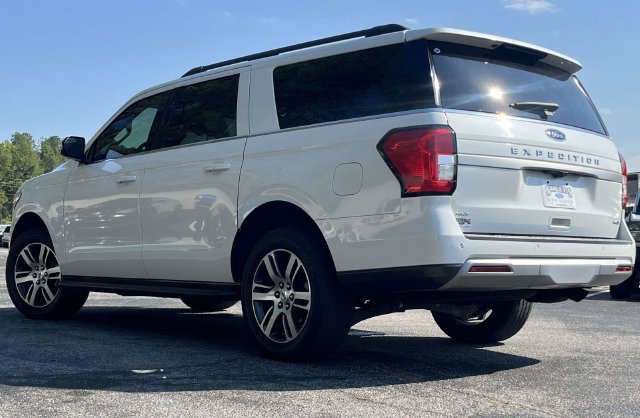 Used 2024 Ford Expedition Max XLT RWD image 6