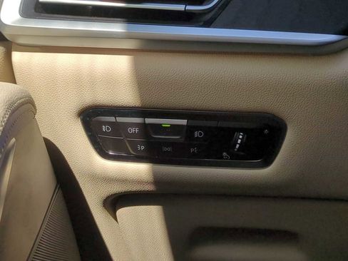 Certified 2022 BMW X7 xDrive40i w/ Executive Package image 33