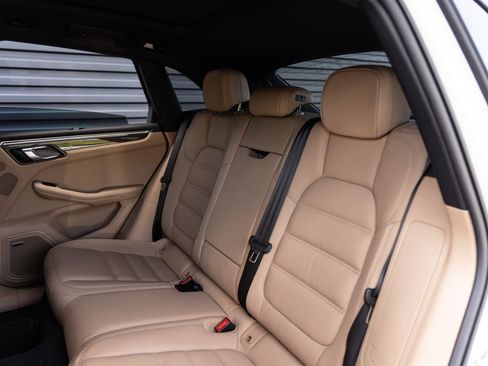 Certified 2023 Porsche Macan GTS AWD/4WD image 26