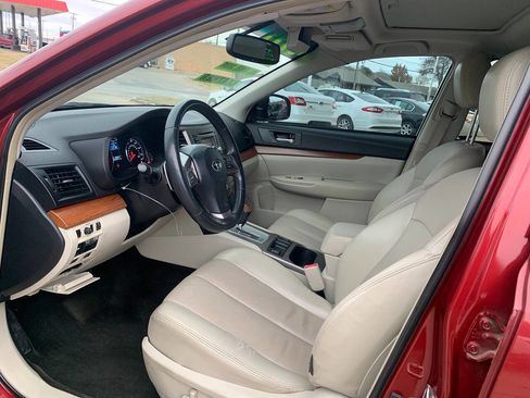Used 2014 Subaru Outback 2.5i Limited image 11