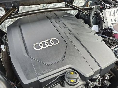 Used 2024 Audi Q5 2.0T Premium Plus w/ Premium Plus Package AWD/4WD image 24