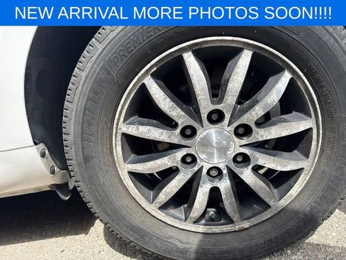 Used 2012 Kia Sedona EX w/ Luxury Pkg FWD image 14