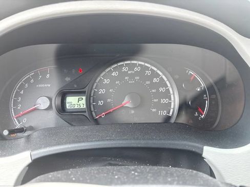 Used 2012 Toyota Sienna LE FWD image 9