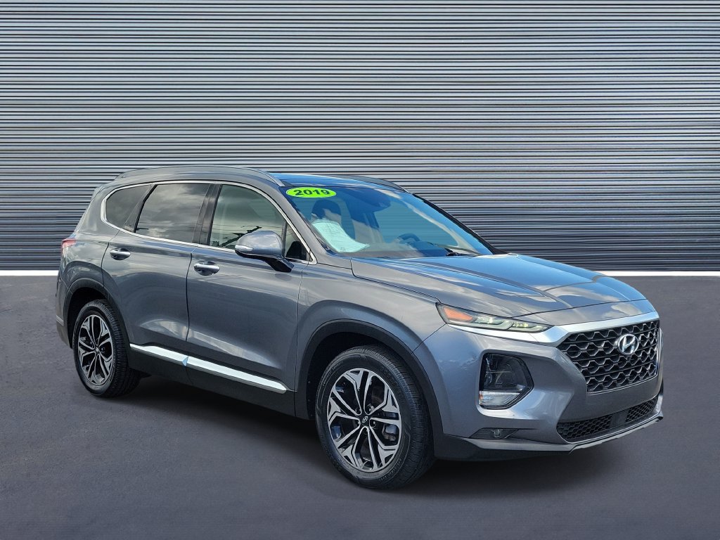 Used 2019 Hyundai Santa Fe FWD image 2