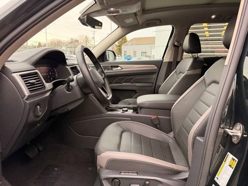 Used 2021 Volkswagen Atlas SEL Premium image 9