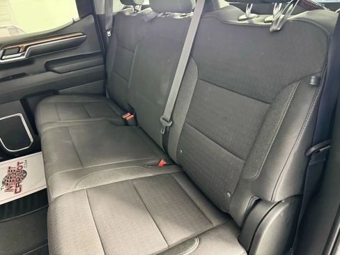 Used 2023 Chevrolet Silverado 1500 LT image 36