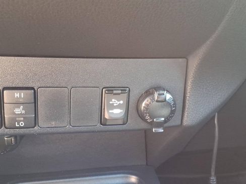 Used 2018 Toyota RAV4 SE w/ Power Extra Value Package AWD/4WD image 23