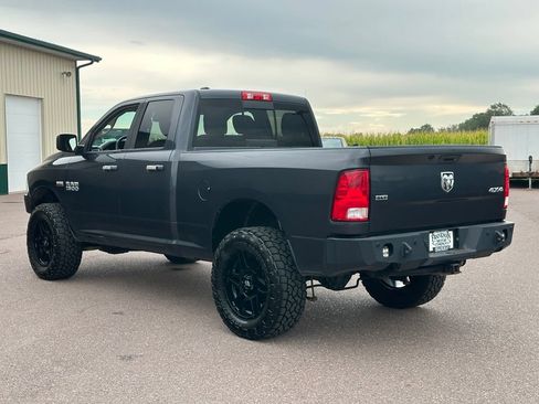 Used 2017 RAM 1500 Classic SLT AWD/4WD image 5