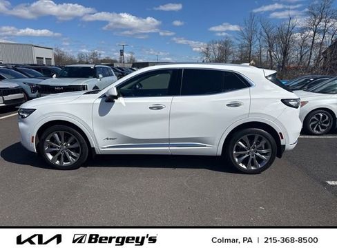 Used 2022 Buick Envision Avenir w/ Technology Package II image 9