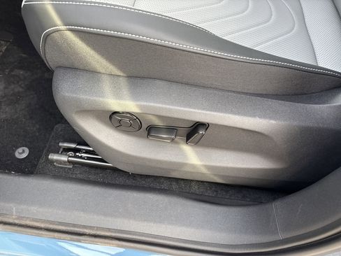 New 2026 Volkswagen Tiguan SE R-Line image 11