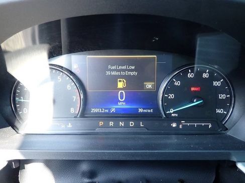 Used 2024 Ford Explorer XLT w/ Equipment Group 202A AWD/4WD image 16