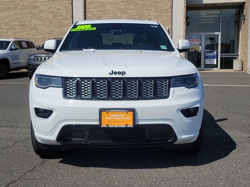 Used 2020 Jeep Grand Cherokee Altitude image 2