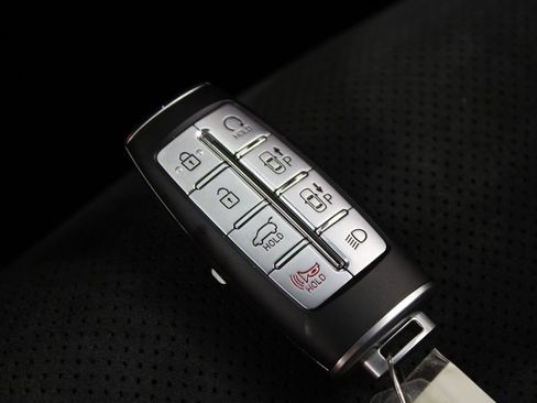 Used 2022 Genesis GV70 3.5T Sport w/ Sport Prestige Package image 32