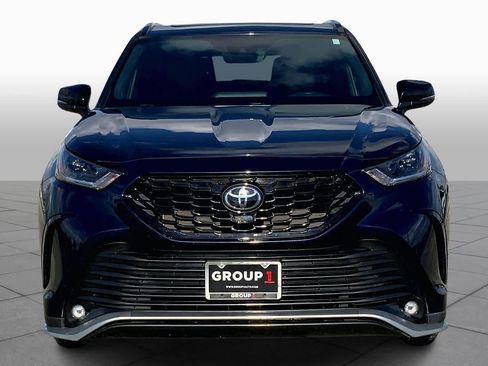 Used 2021 Toyota Highlander XSE image 4