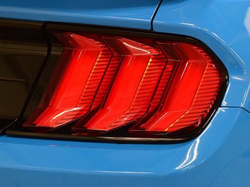 Used 2022 Ford Mustang Shelby GT500 w/ Technology Package image 23