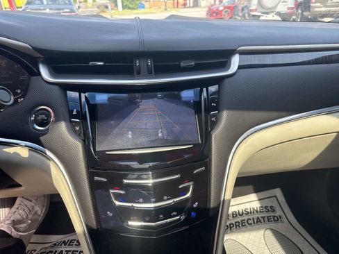 Used 2014 Cadillac XTS Platinum FWD image 16