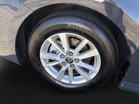 Used 2025 Toyota Camry LE FWD image 11