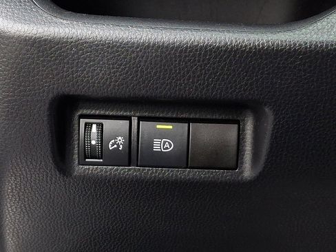 Used 2019 Toyota RAV4 LE image 26