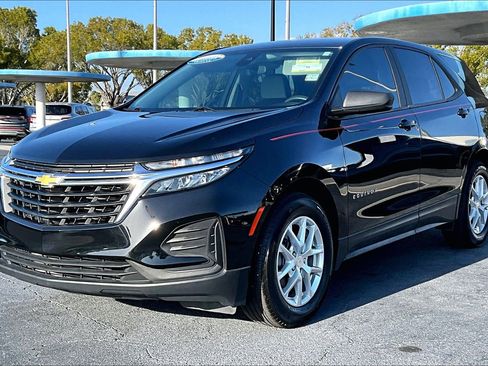 Certified 2023 Chevrolet Equinox LS w/ LS Convenience Package image 2