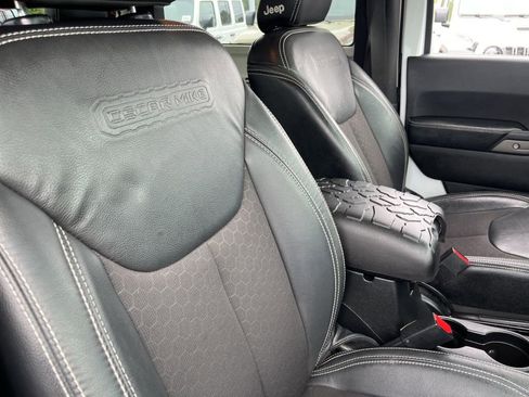 Used 2017 Jeep Wrangler Sport AWD/4WD image 40