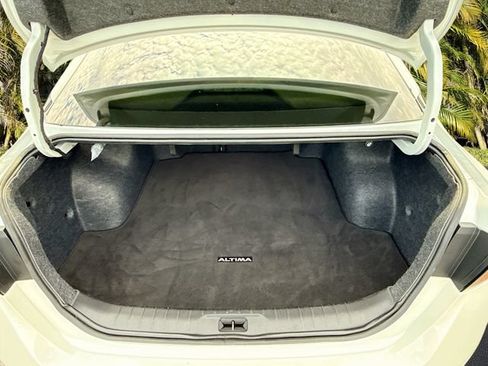 Used 2024 Nissan Altima 2.5 SL AWD/4WD image 26