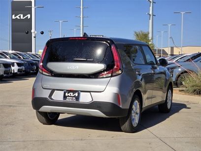 New 2025 Kia Soul LX w/ LX Technology Package