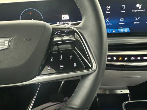 Certified 2024 Cadillac Lyriq Luxury AWD/4WD image 34
