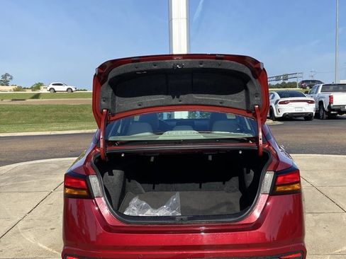 Used 2025 Nissan Altima 2.5 SV image 26