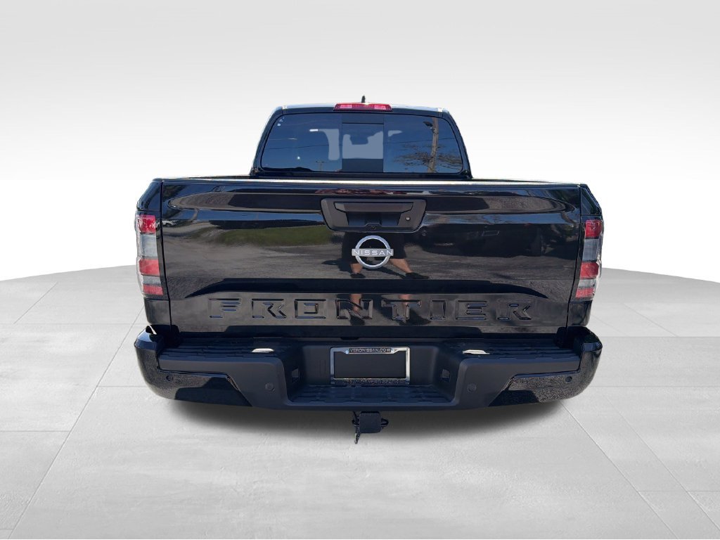 Used 2025 Nissan Frontier SV RWD image 6