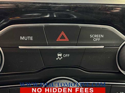 Used 2019 Chrysler 300 Limited image 33