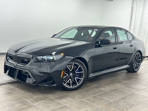 New 2026 BMW M5 w/ Executive Package image 1