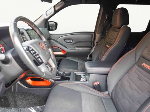 Used 2023 Nissan Frontier PRO-4X w/ Technology Package image 23