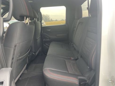 Used 2022 Nissan Frontier S AWD/4WD image 11