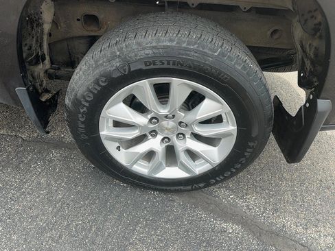 Used 2021 Chevrolet Silverado 1500 Custom w/ LPO, Dark Essentials Package image 9