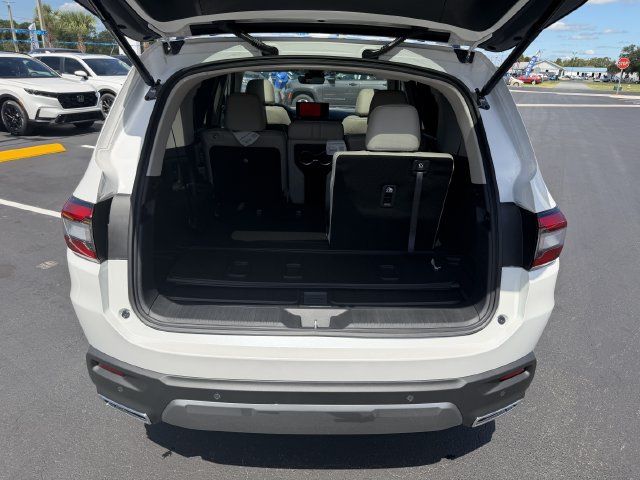 New 2026 Honda Pilot Touring image 13