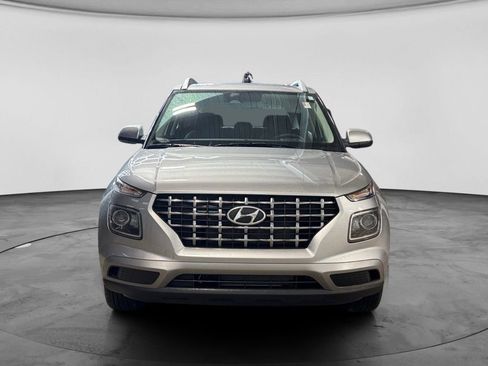 Used 2023 Hyundai Venue SEL image 9
