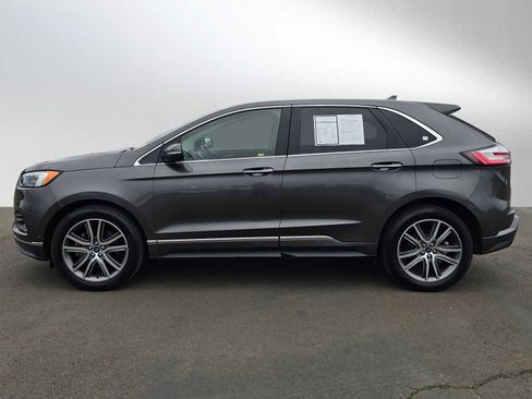Used 2019 Ford Edge Titanium w/ Equipment Group 301A image 7