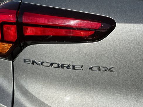 Used 2023 Buick Encore GX Select w/ Sport Touring Package image 37