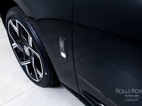 Certified 2026 Rolls-Royce Cullinan Black Badge AWD/4WD image 47