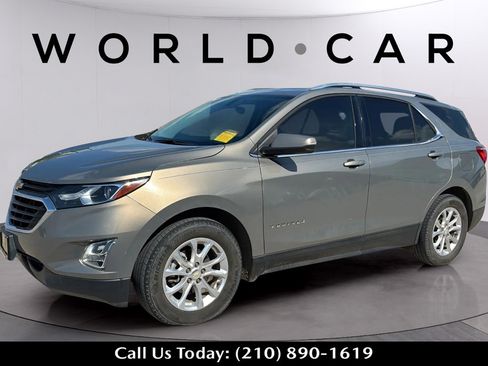 Used 2018 Chevrolet Equinox LT w/ Sun & Infotainment Package FWD image 12