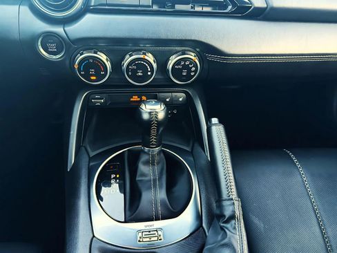 Used 2023 MAZDA MX-5 Miata Grand Touring image 15