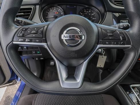Used 2020 Nissan Rogue Sport S FWD image 17