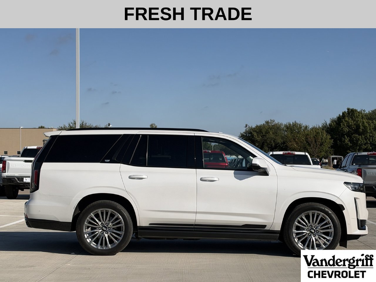 Used 2021 Cadillac Escalade Sport Platinum AWD/4WD image 3