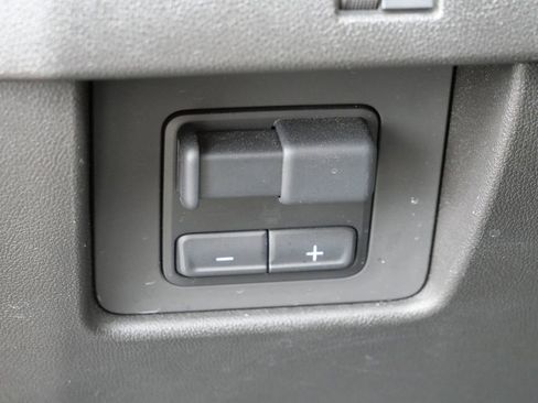 Used 2024 Chevrolet Colorado ZR2 image 36