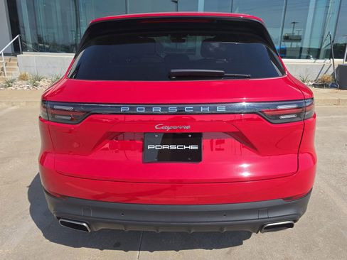 Used 2021 Porsche Cayenne AWD/4WD image 6