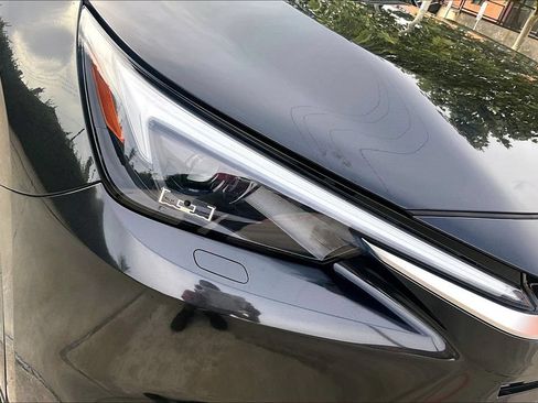Used 2025 Lexus TX 500h AWD w/ Technology Package image 40
