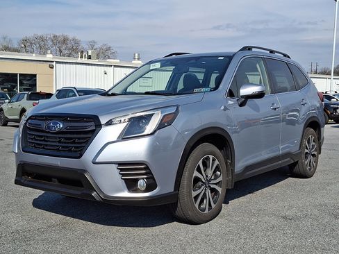 Used 2023 Subaru Forester Limited AWD/4WD image 1