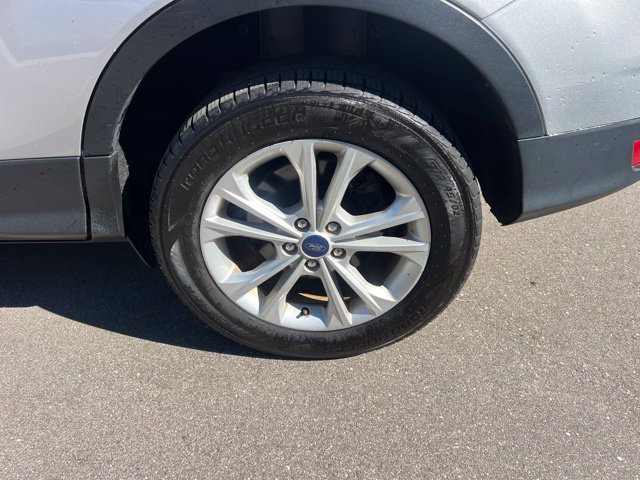 Used 2017 Ford Escape SE w/ SE Cold Weather Package FWD image 9