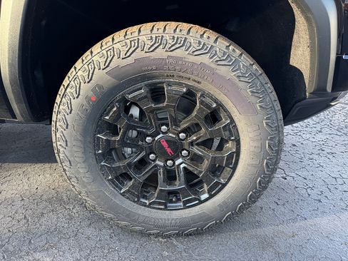 New 2026 GMC Canyon Elevation w/ Convenience Package AWD/4WD image 4